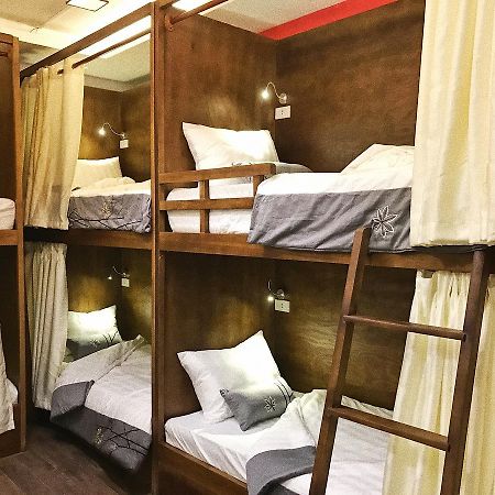 ホテルRustic House Backpacker ハノイ エクステリア 写真