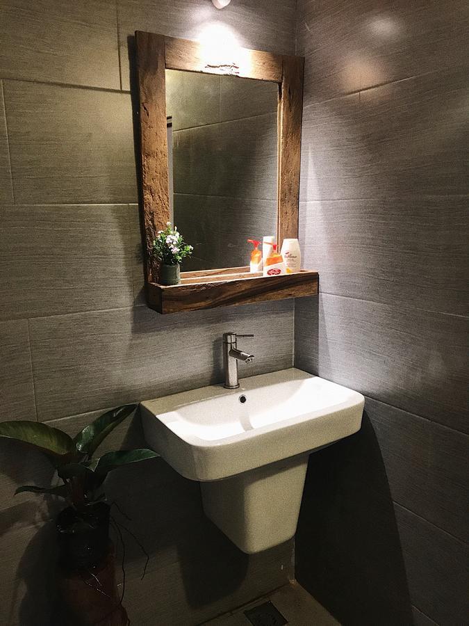 ホテルRustic House Backpacker ハノイ エクステリア 写真